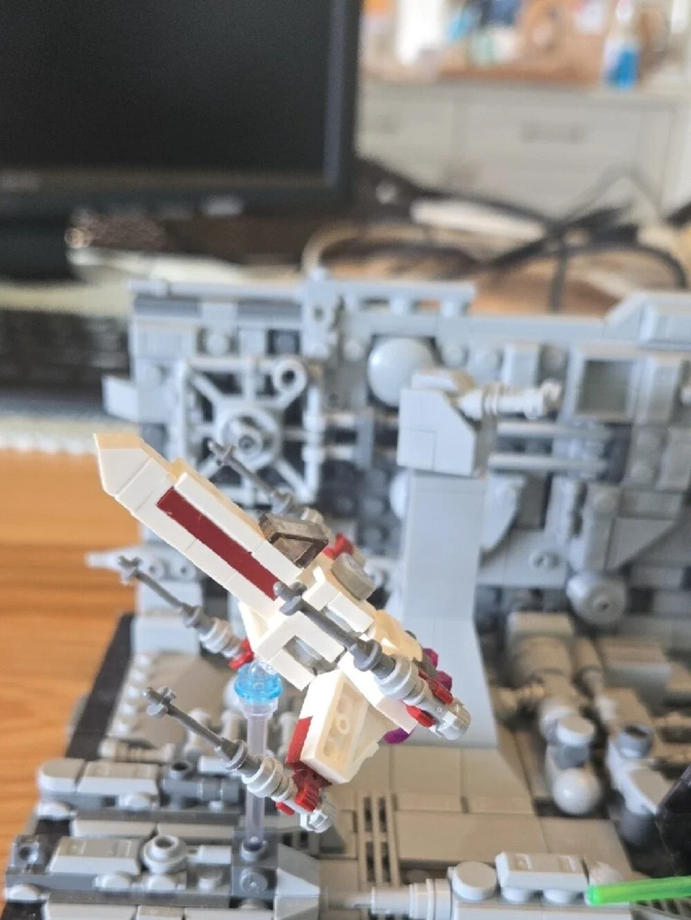 Lego Star Wars Gray Black White Diorama with Green and Pink Accents - Picture 2 of 5